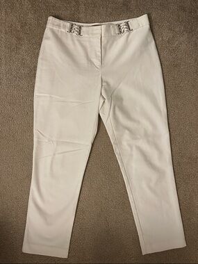 Ellen Tracy Cream Ankle Cropped Pants with Silver Buckle Detail